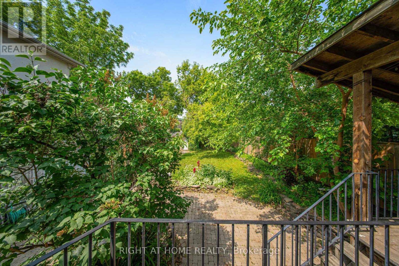 170 Queens Avenue, Toronto, Ontario  M8V 2N9 - Photo 41 - W12410751