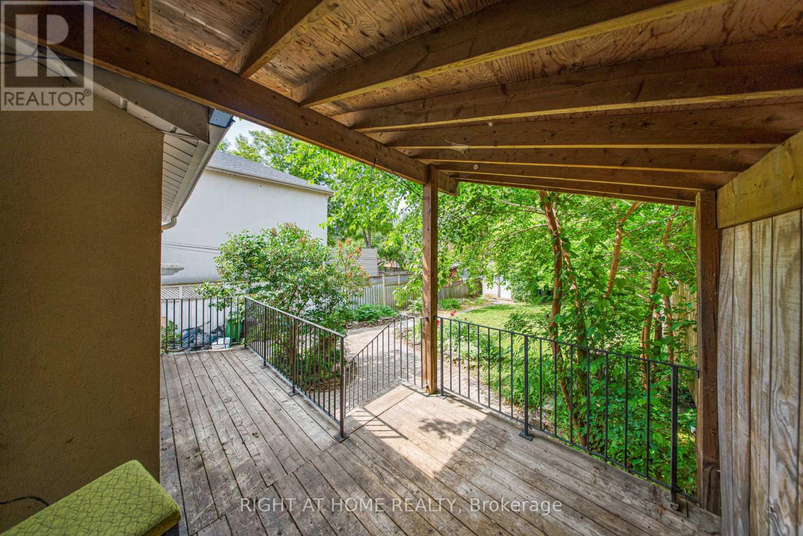 170 Queens Avenue, Toronto, Ontario  M8V 2N9 - Photo 42 - W12410751