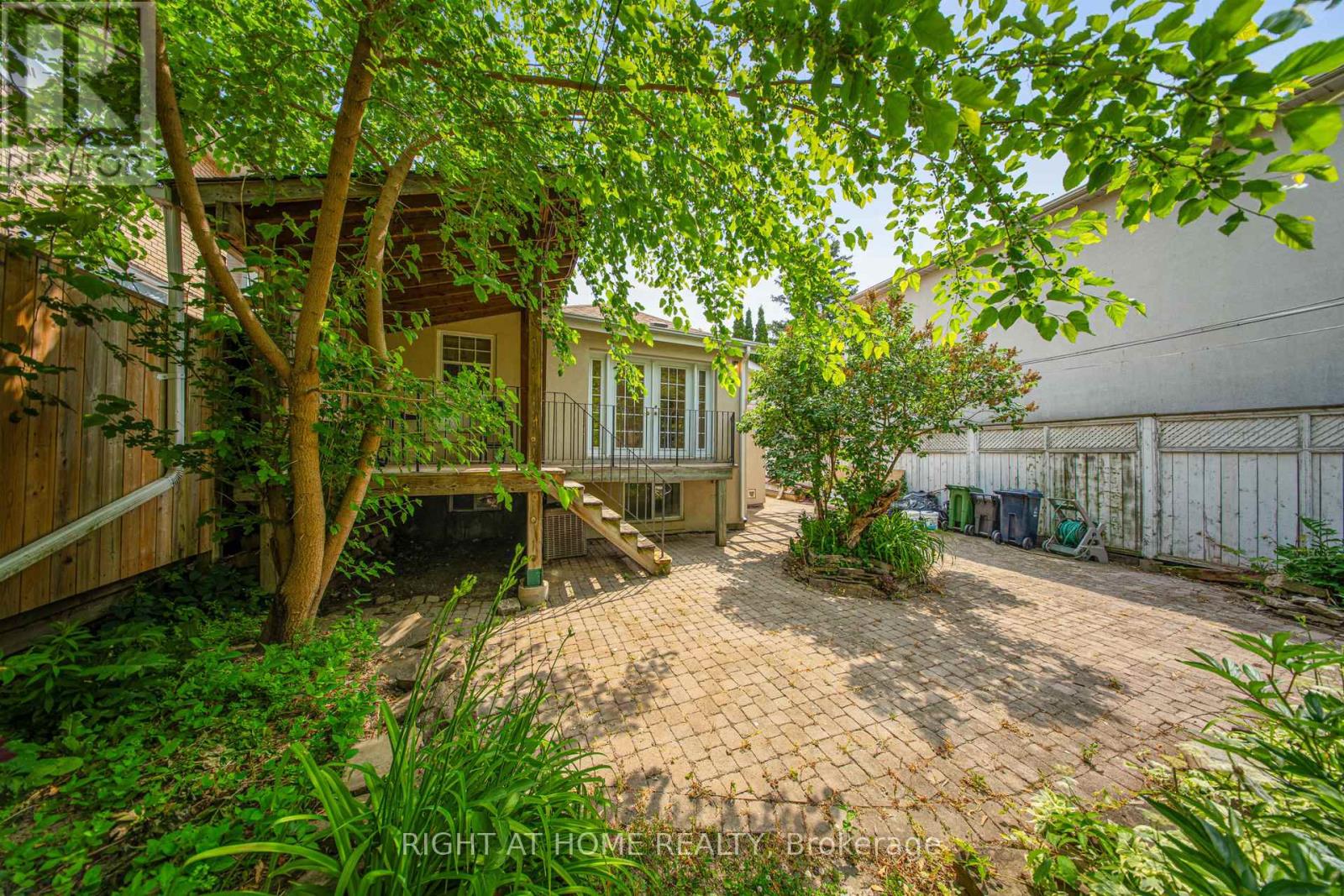170 Queens Avenue, Toronto, Ontario  M8V 2N9 - Photo 44 - W12410751