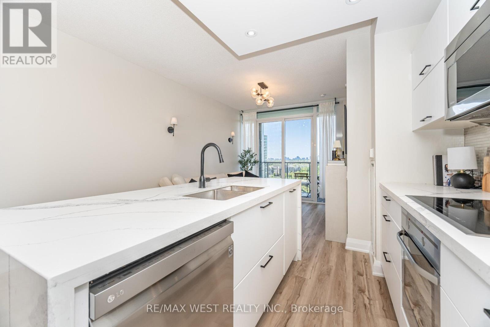 1612 - 88 Park Lawn Road, Toronto, Ontario  M8Y 0B5 - Photo 12 - W12410753
