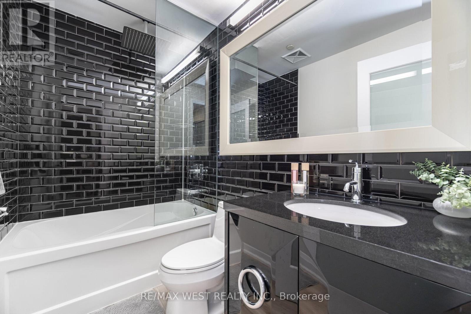 1612 - 88 Park Lawn Road, Toronto, Ontario  M8Y 0B5 - Photo 27 - W12410753