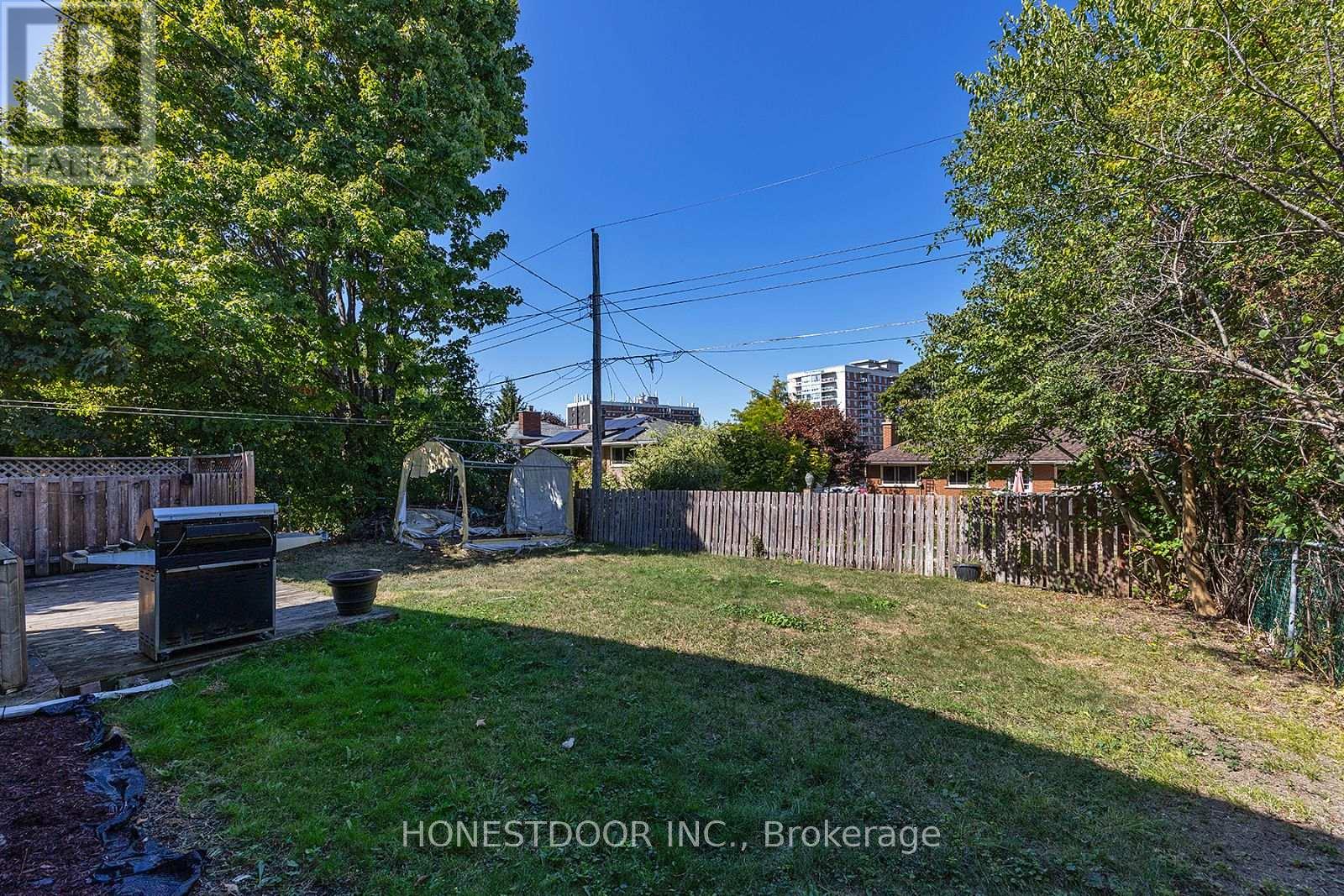 172 Casterton Avenue, Kingston, Ontario  K7M 1R5 - Photo 14 - X12410750