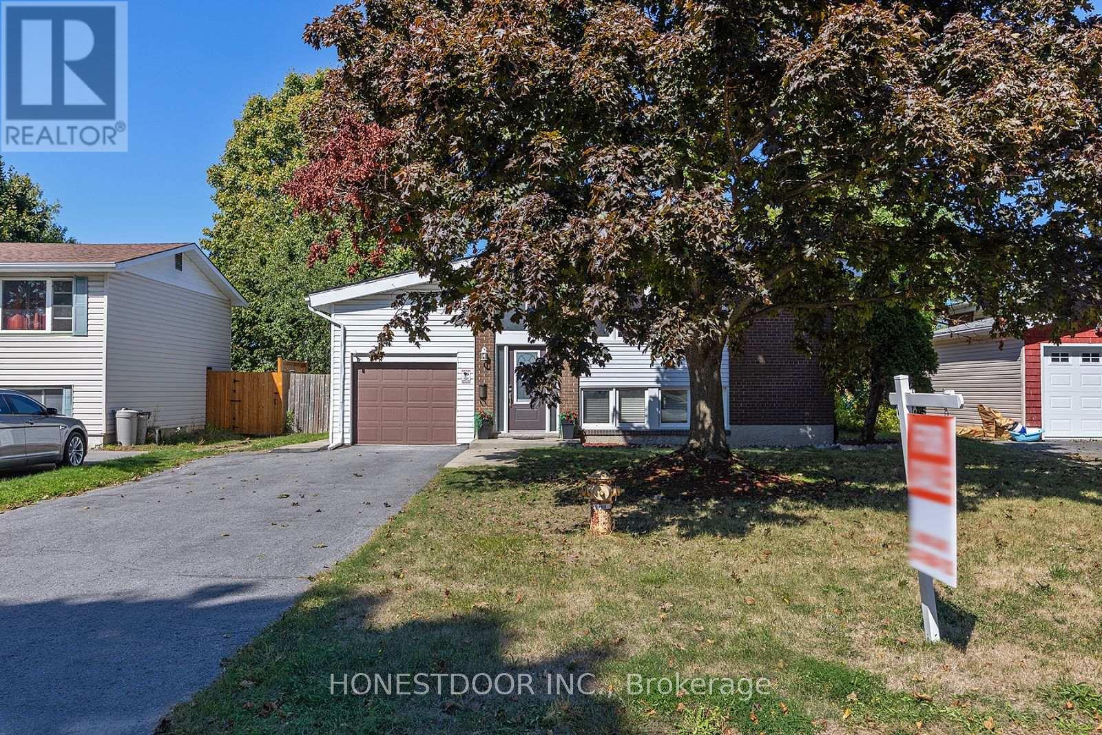 172 Casterton Avenue, Kingston, Ontario  K7M 1R5 - Photo 4 - X12410750