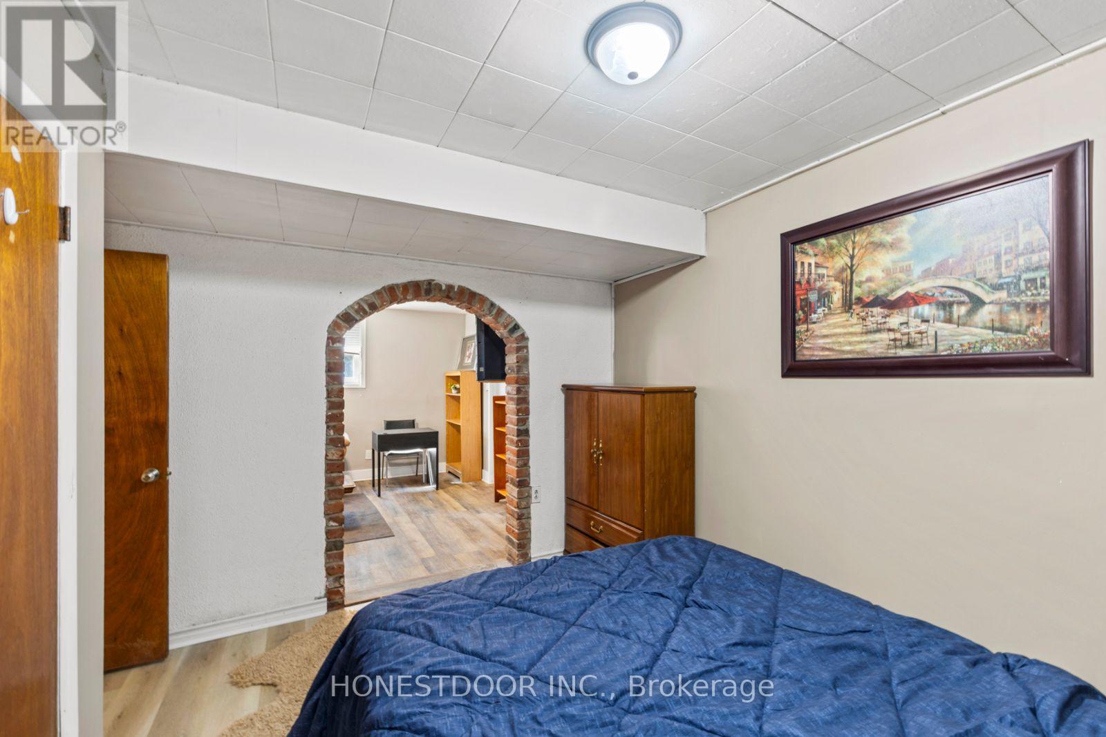 172 Casterton Avenue, Kingston, Ontario  K7M 1R5 - Photo 40 - X12410750