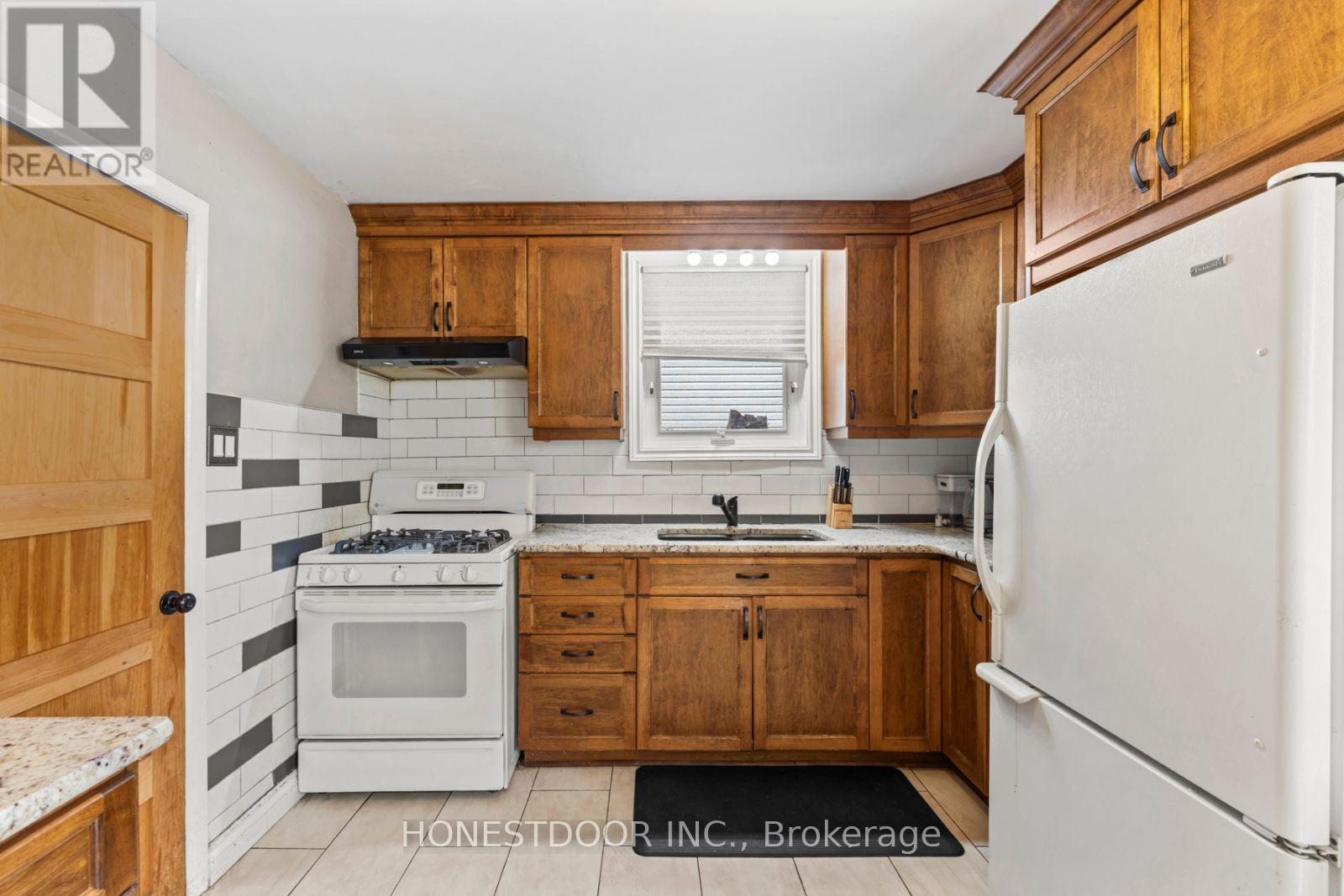172 Casterton Avenue, Kingston, Ontario  K7M 1R5 - Photo 45 - X12410750