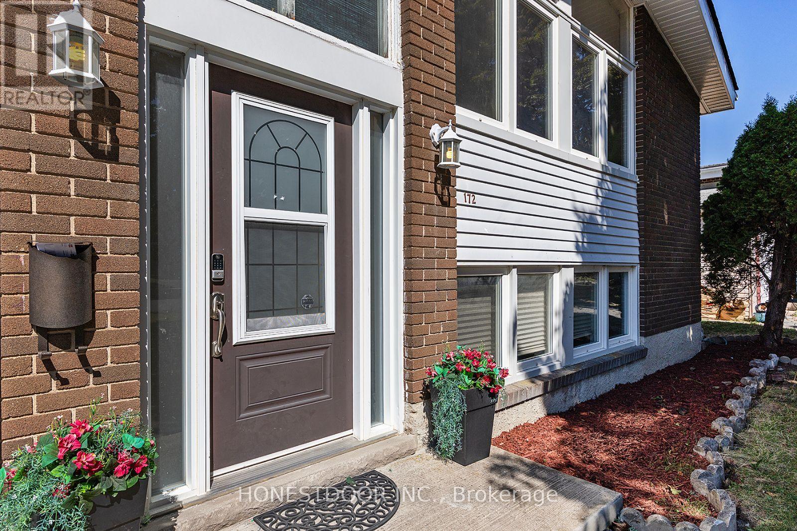 172 Casterton Avenue, Kingston, Ontario  K7M 1R5 - Photo 7 - X12410750