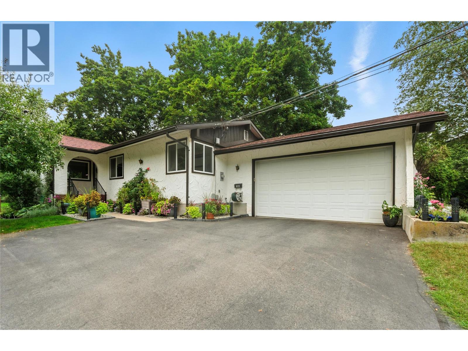 144 100th Street, Castlegar, British Columbia