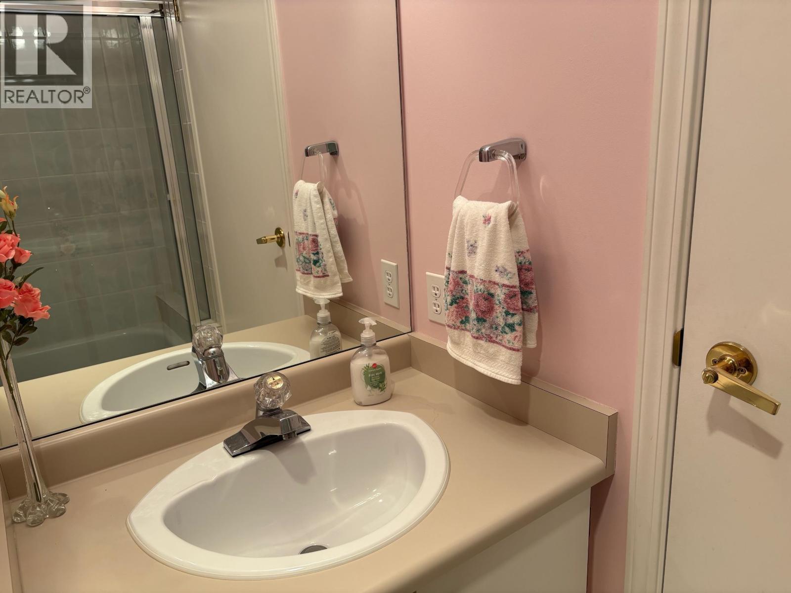 301 5565 Barker Avenue, Burnaby, British Columbia  V5H 2N8 - Photo 23 - R3049260
