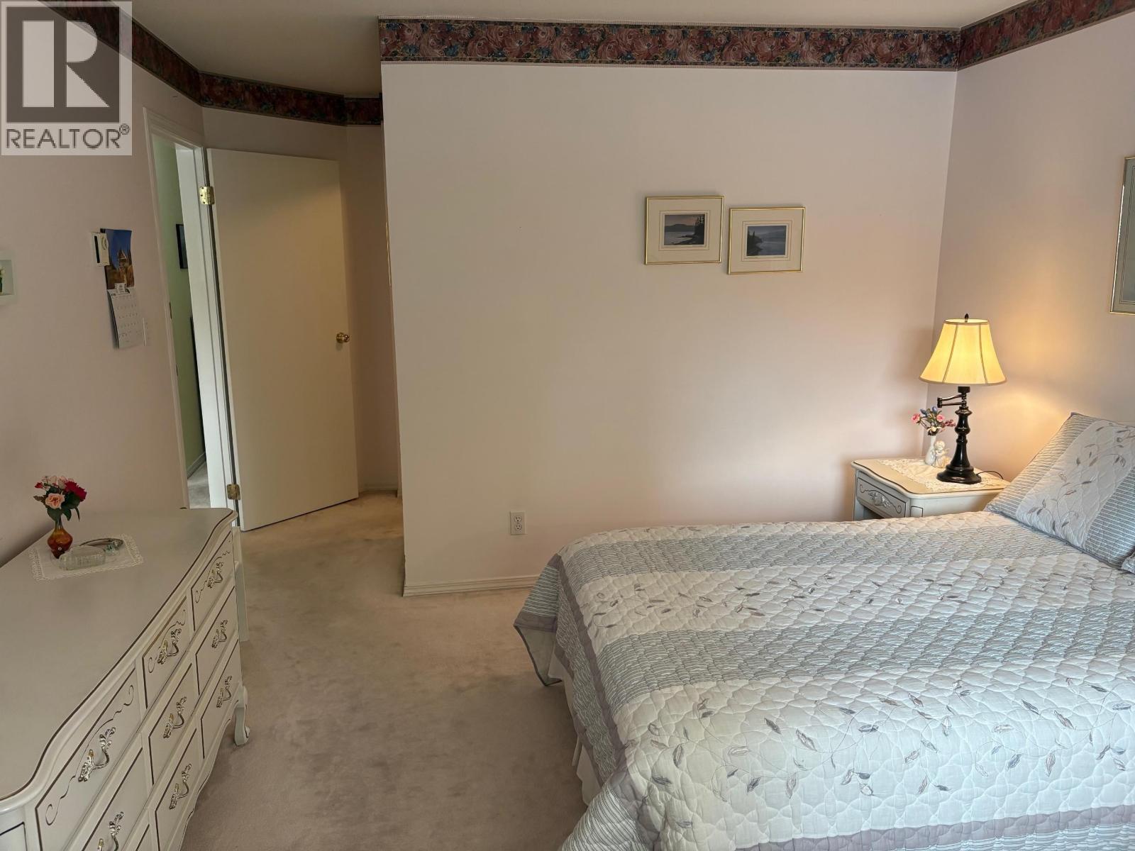 301 5565 Barker Avenue, Burnaby, British Columbia  V5H 2N8 - Photo 14 - R3049260