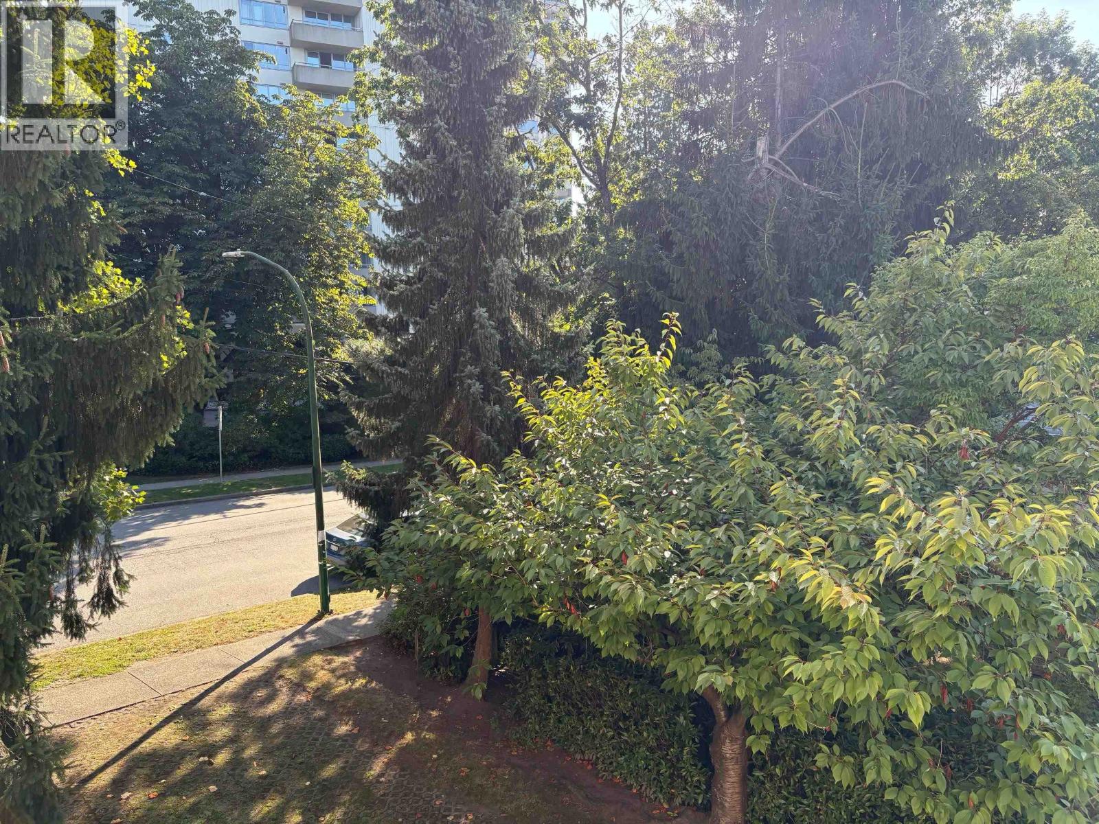 301 5565 Barker Avenue, Burnaby, British Columbia  V5H 2N8 - Photo 29 - R3049260