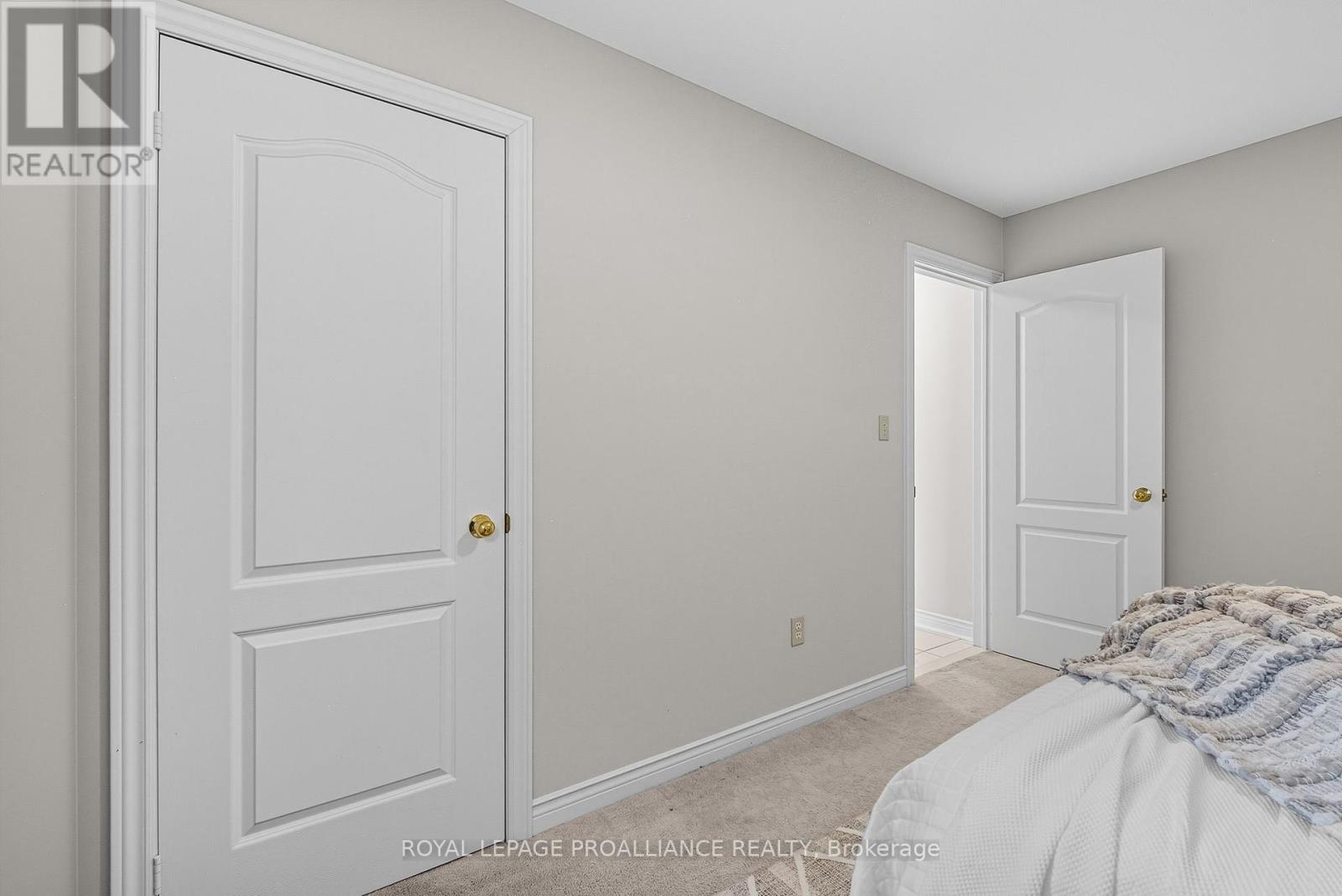 20 Patrick Drive, Whitby, Ontario  L1R 2L1 - Photo 26 - E12410193