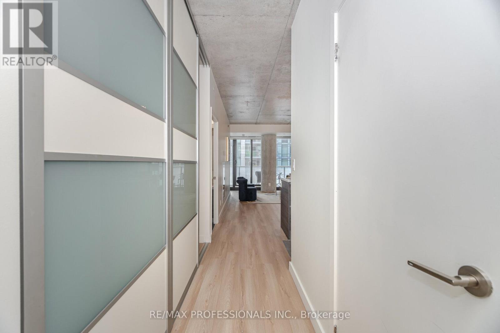 716 - 111 Bathurst Street, Toronto, Ontario  M5V 0M9 - Photo 5 - C12410788