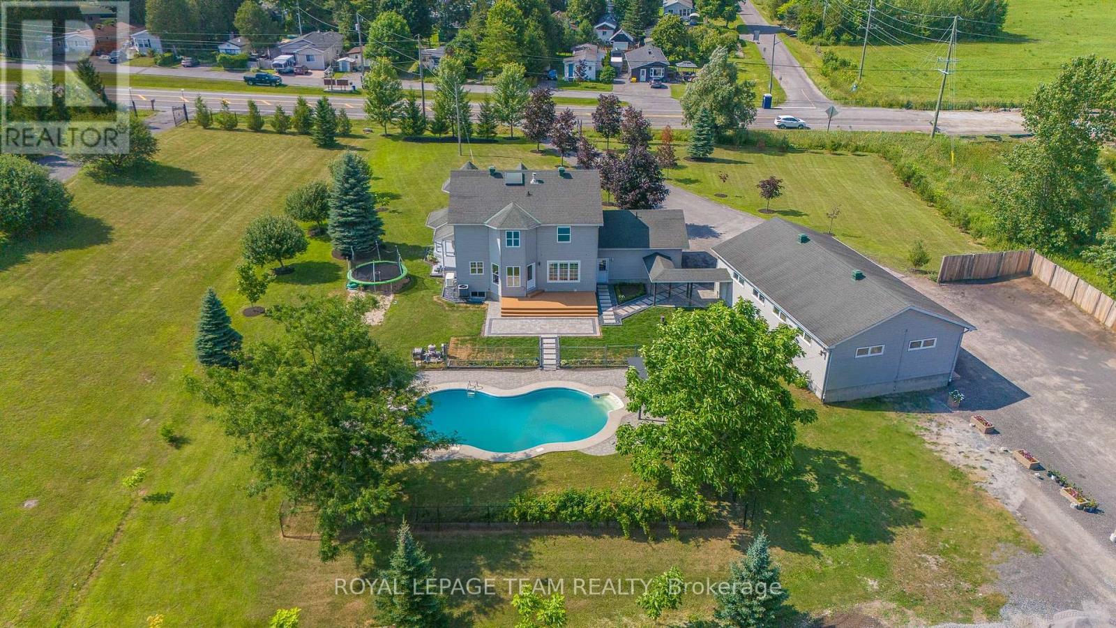 7474 Mitch Owens Road, Ottawa, Ontario  K4P 1K9 - Photo 2 - X12408226