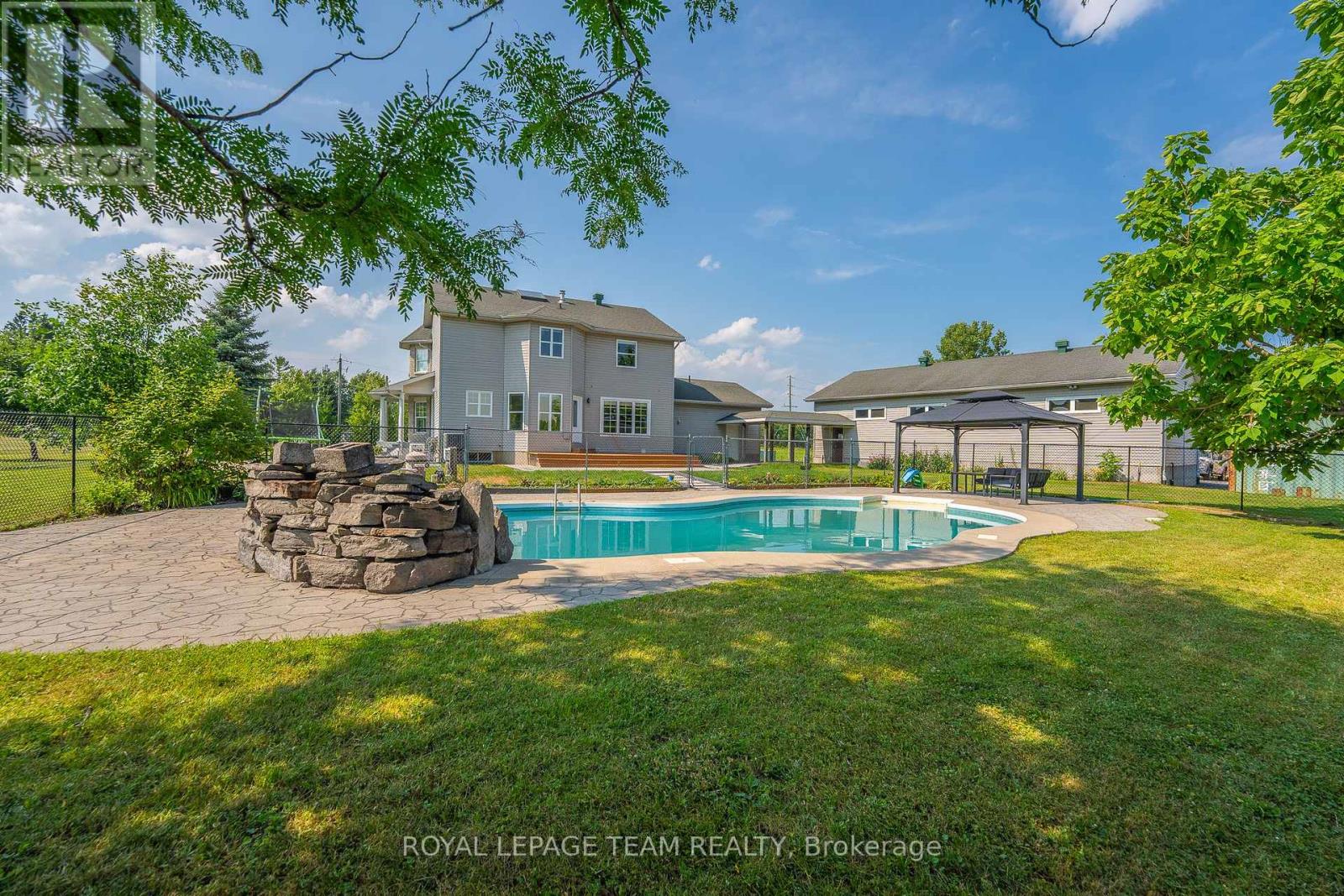 7474 Mitch Owens Road, Ottawa, Ontario  K4P 1K9 - Photo 5 - X12408226
