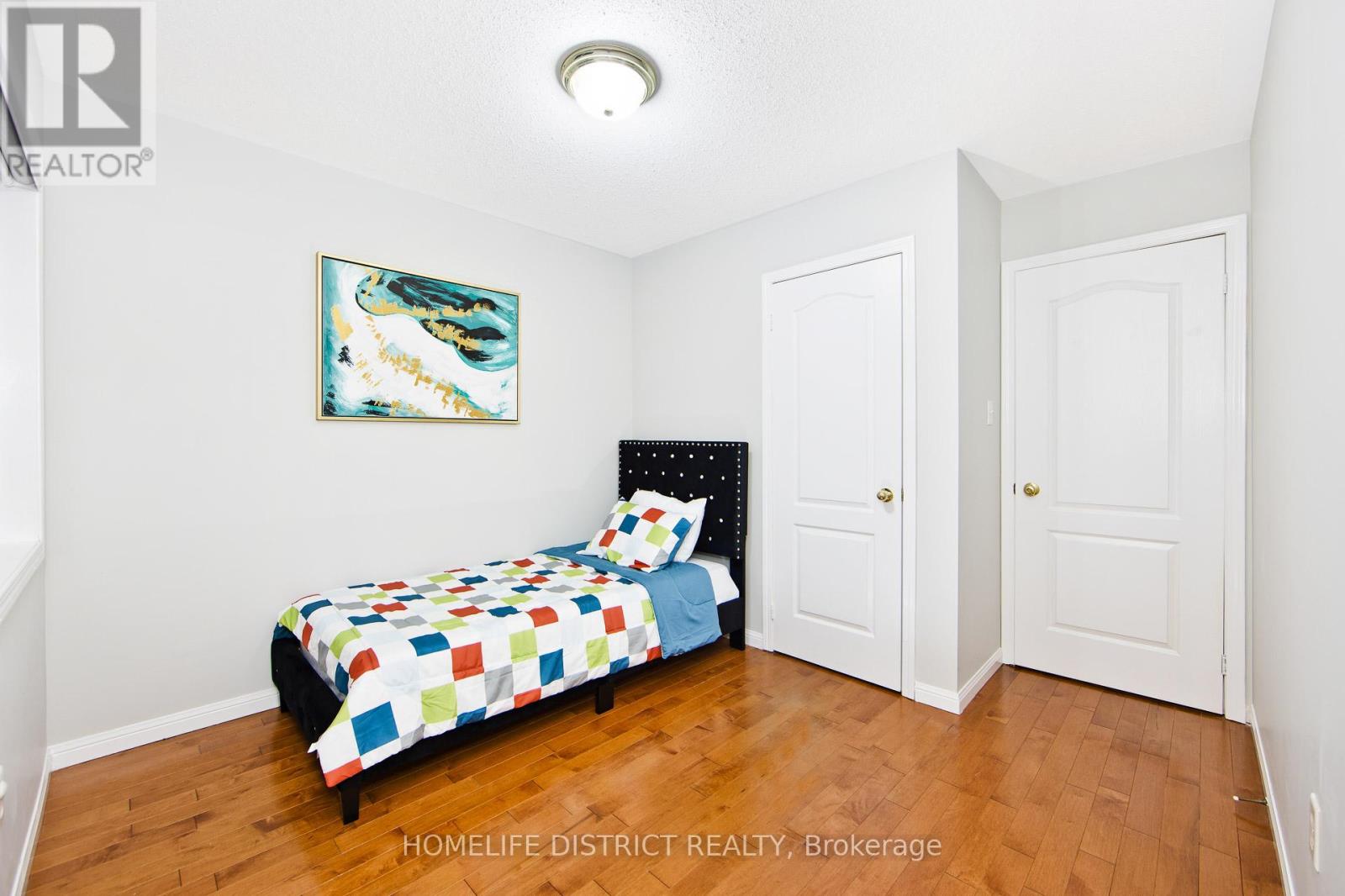 77 Coyote Crescent, Toronto, Ontario  M1B 6H2 - Photo 18 - E12410786