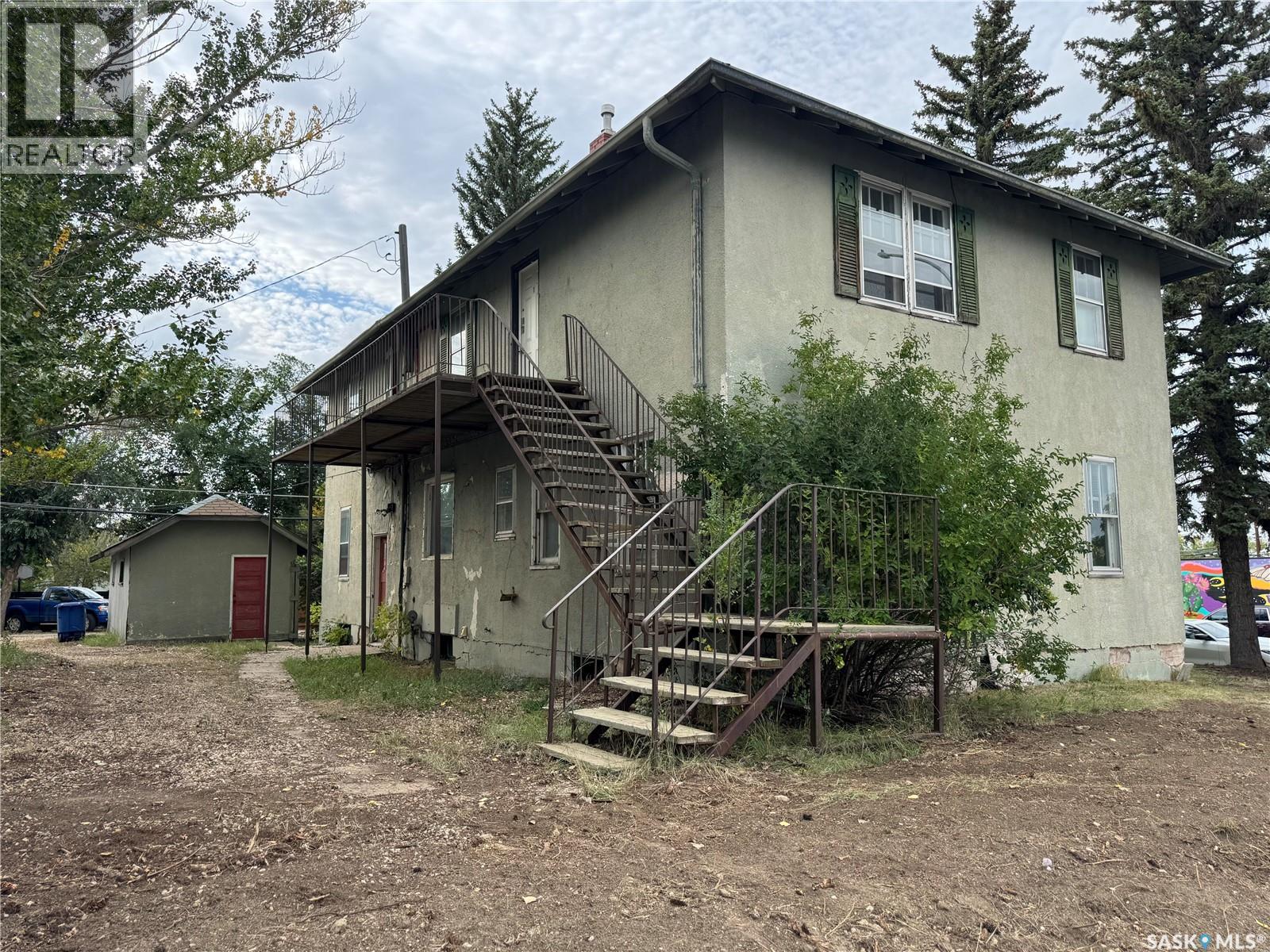 500 Centre STREET, Assiniboia, Saskatchewan