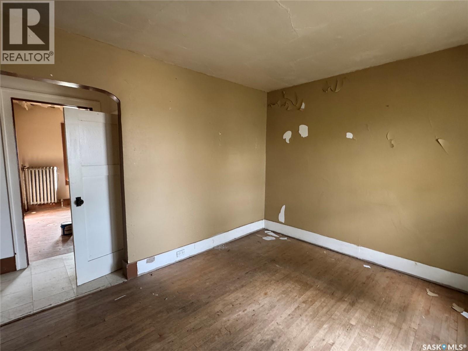 500 Centre Street, Assiniboia, Saskatchewan  S0H 0B0 - Photo 14 - SK018578
