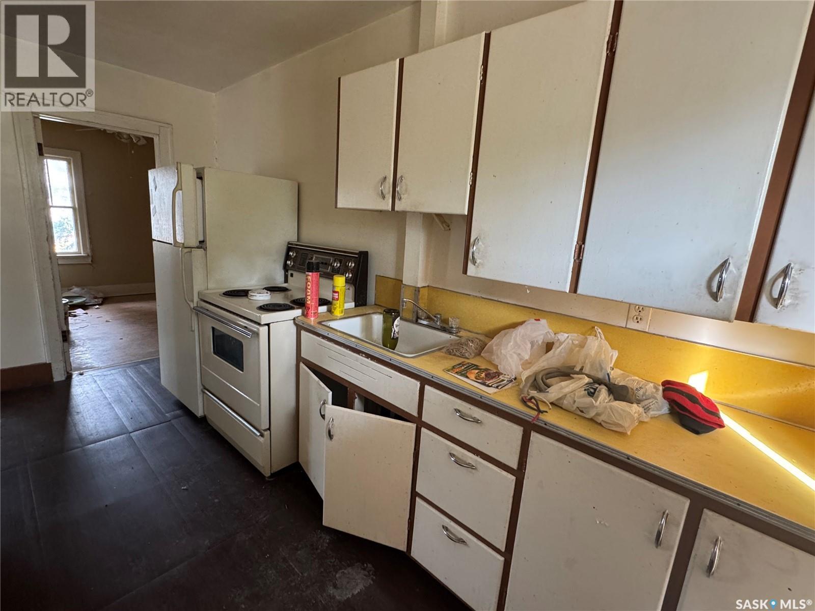 500 Centre Street, Assiniboia, Saskatchewan  S0H 0B0 - Photo 15 - SK018578