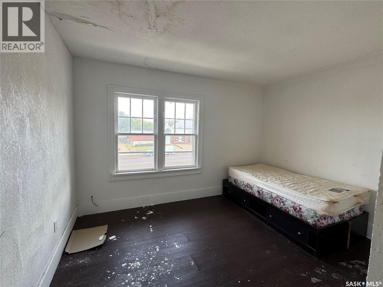 500 Centre Street, Assiniboia, Saskatchewan  S0H 0B0 - Photo 33 - SK018578