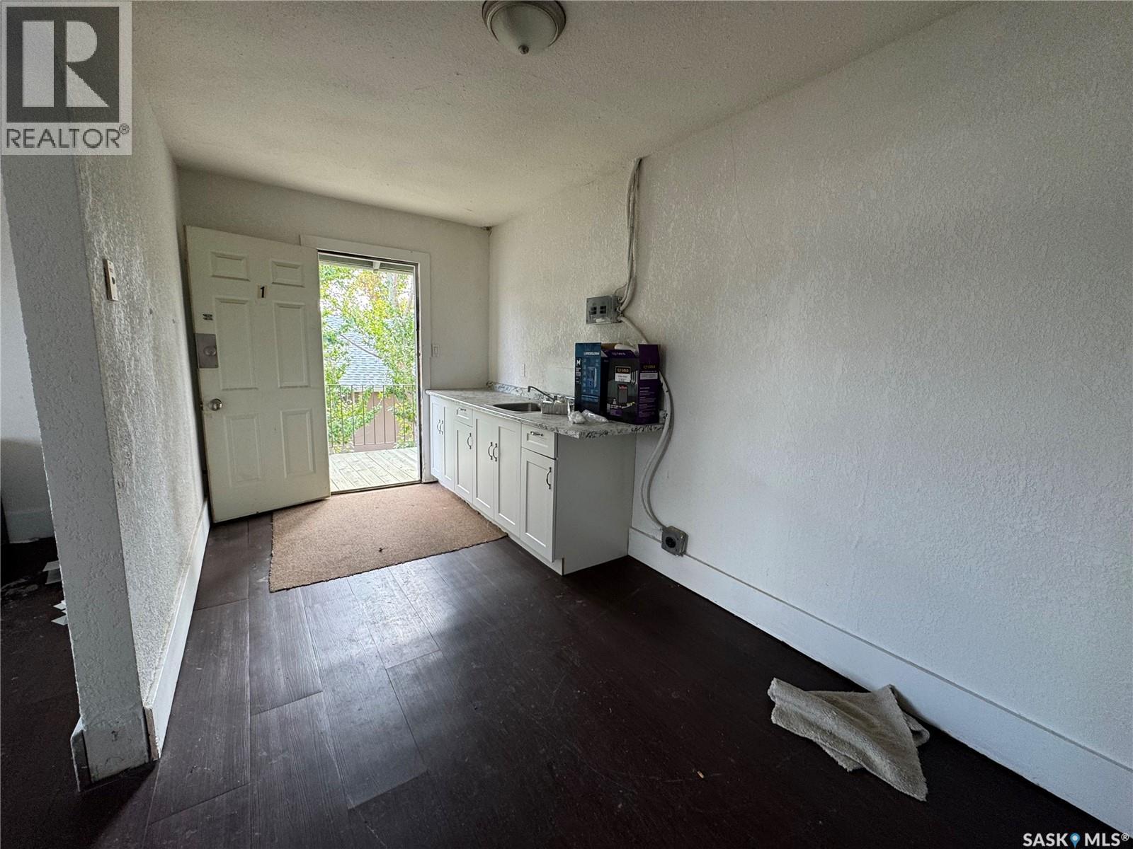 500 Centre Street, Assiniboia, Saskatchewan  S0H 0B0 - Photo 35 - SK018578