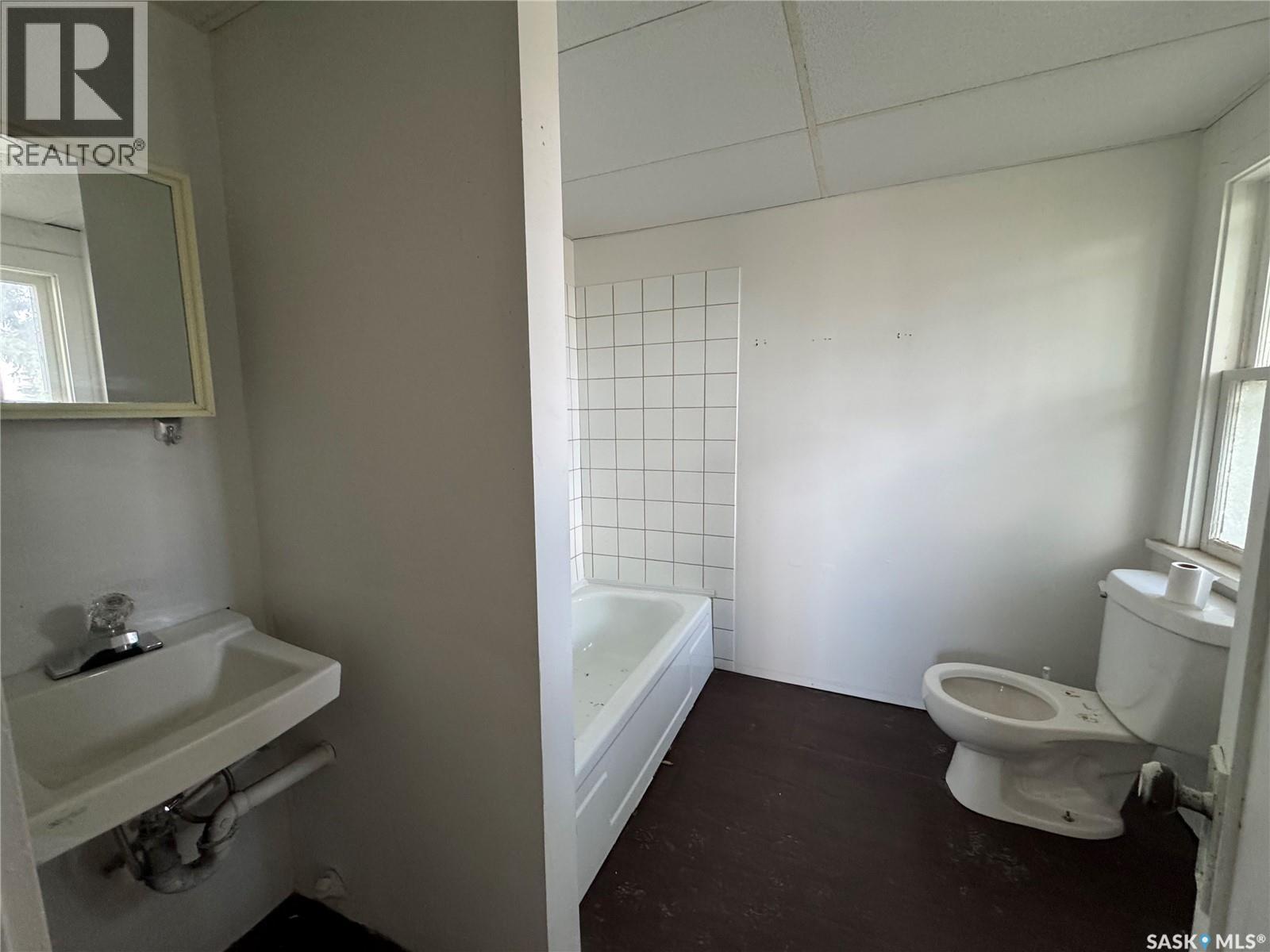 500 Centre Street, Assiniboia, Saskatchewan  S0H 0B0 - Photo 36 - SK018578