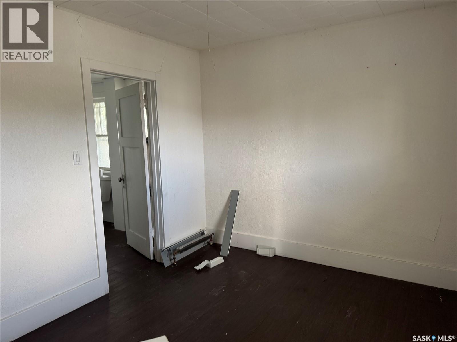 500 Centre Street, Assiniboia, Saskatchewan  S0H 0B0 - Photo 37 - SK018578
