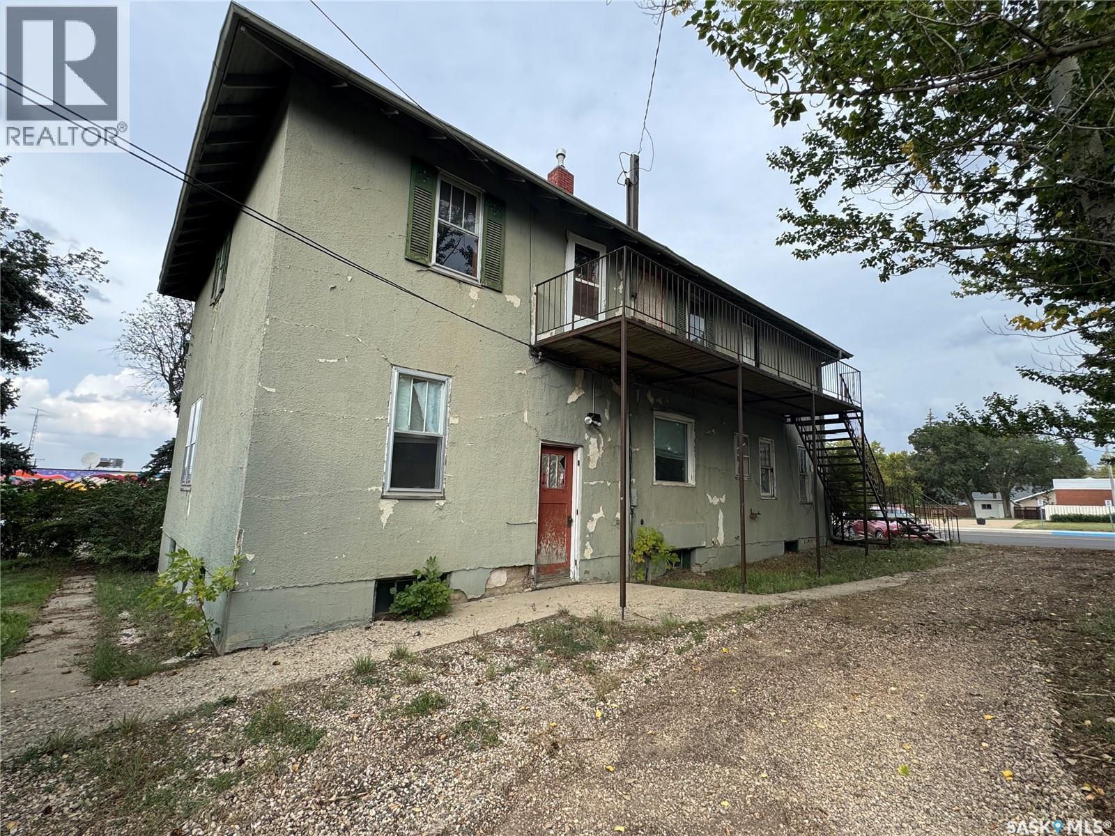 500 Centre Street, Assiniboia, Saskatchewan  S0H 0B0 - Photo 41 - SK018578