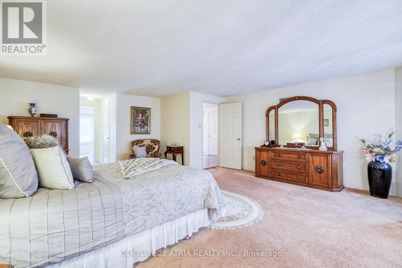 49 Kerrigan Crescent, Markham, Ontario  L3R 7T6 - Photo 30 - N12410757