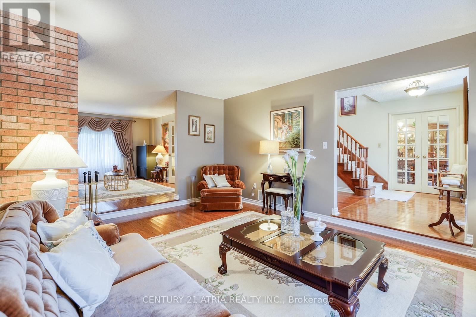 49 Kerrigan Crescent, Markham, Ontario  L3R 7T6 - Photo 8 - N12410757