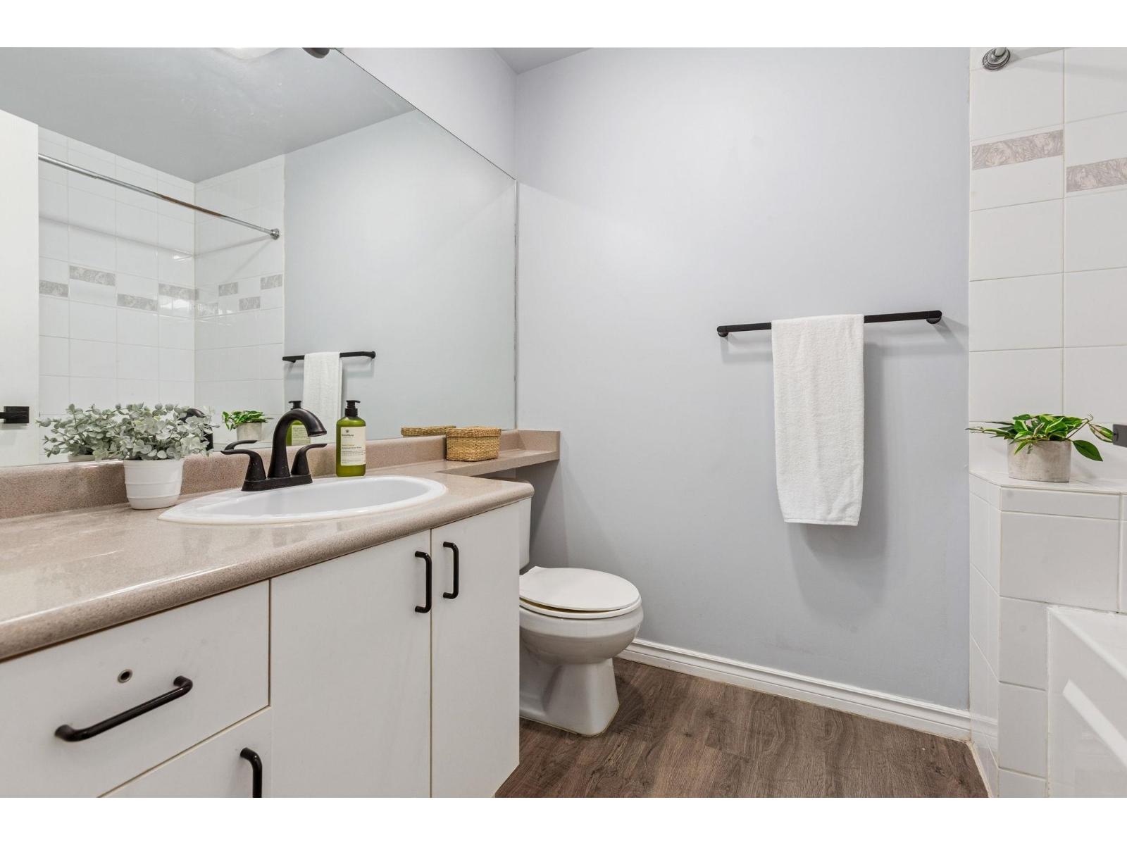 111 20897 57 Avenue, Langley, British Columbia  V3A 8L5 - Photo 11 - R3049437