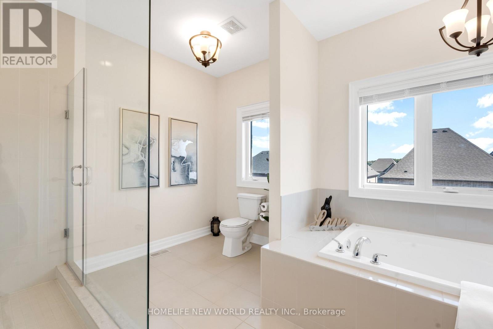 36 Strawbridge Farm Drive, Aurora (Aurora Grove), Ontario  L4G 0V3 - Photo 16 - N12410770