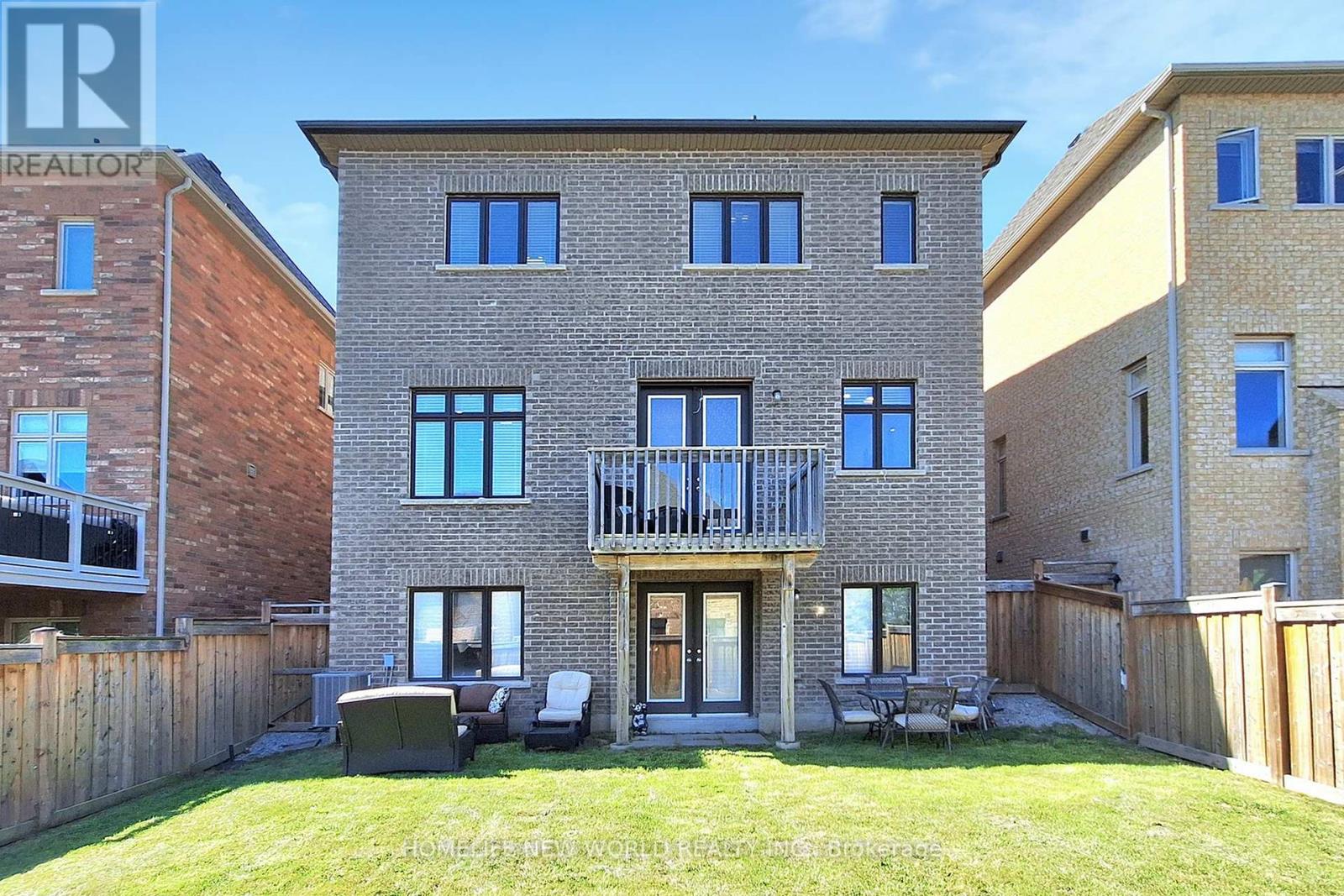 36 Strawbridge Farm Drive, Aurora (Aurora Grove), Ontario  L4G 0V3 - Photo 27 - N12410770