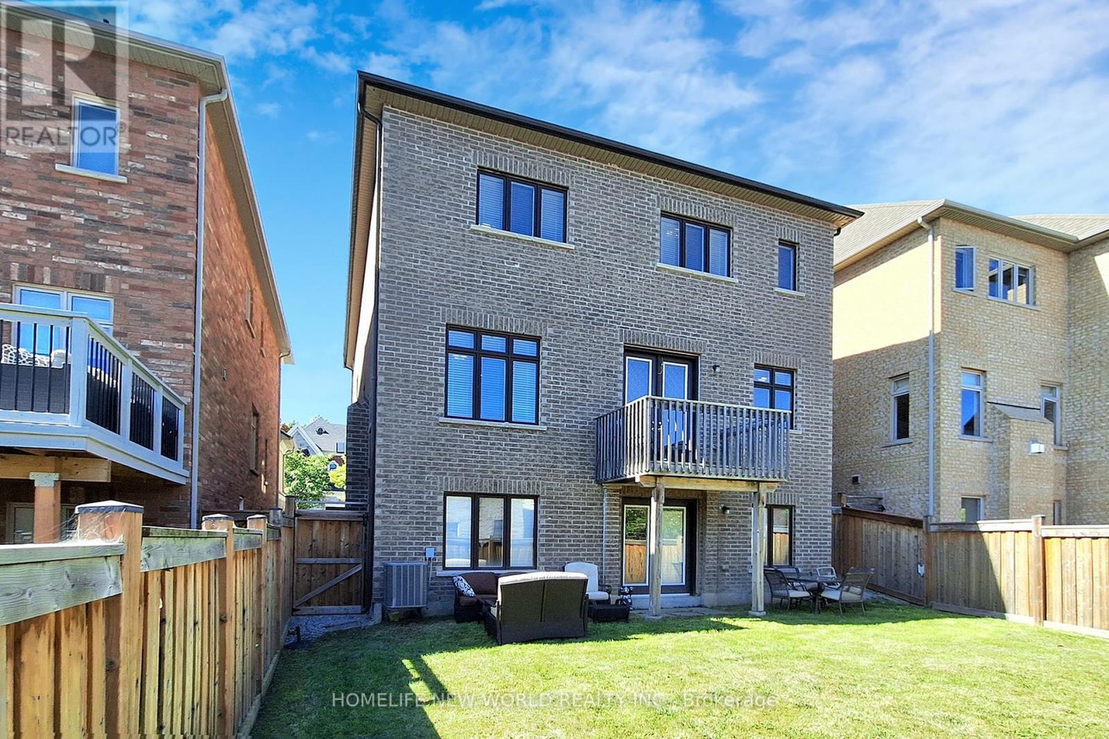 36 Strawbridge Farm Drive, Aurora (Aurora Grove), Ontario  L4G 0V3 - Photo 28 - N12410770