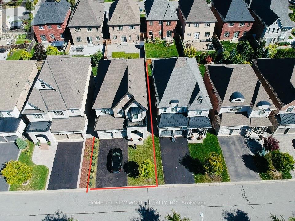 36 Strawbridge Farm Drive, Aurora (Aurora Grove), Ontario  L4G 0V3 - Photo 34 - N12410770