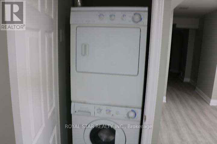 Bsmt - 13 Levida Street, Brampton, Ontario  L6P 2Y6 - Photo 8 - W12410782