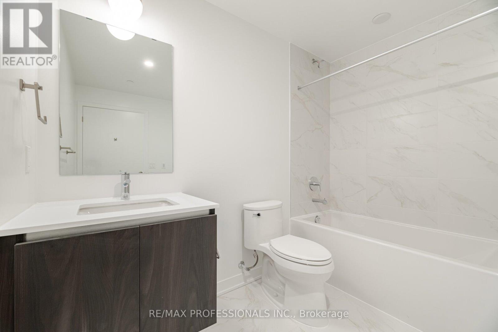 603 - 395 Dundas Street W, Oakville, Ontario  L6M 5R8 - Photo 12 - W12410784