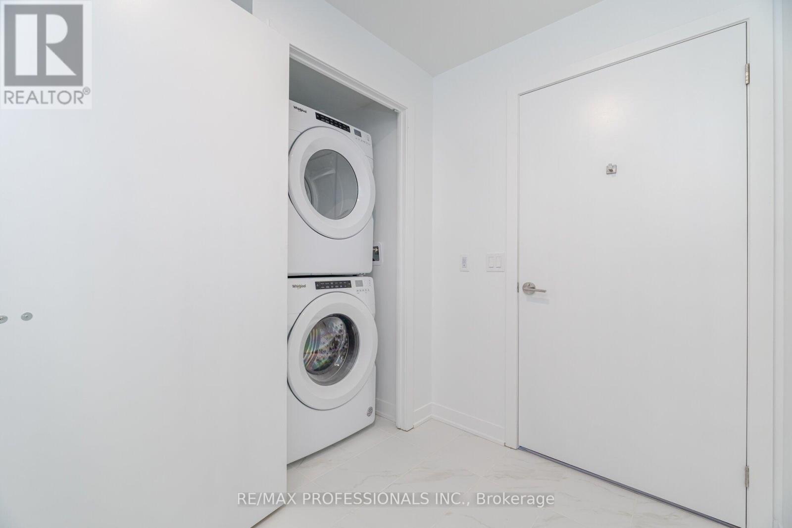 603 - 395 Dundas Street W, Oakville, Ontario  L6M 5R8 - Photo 14 - W12410784