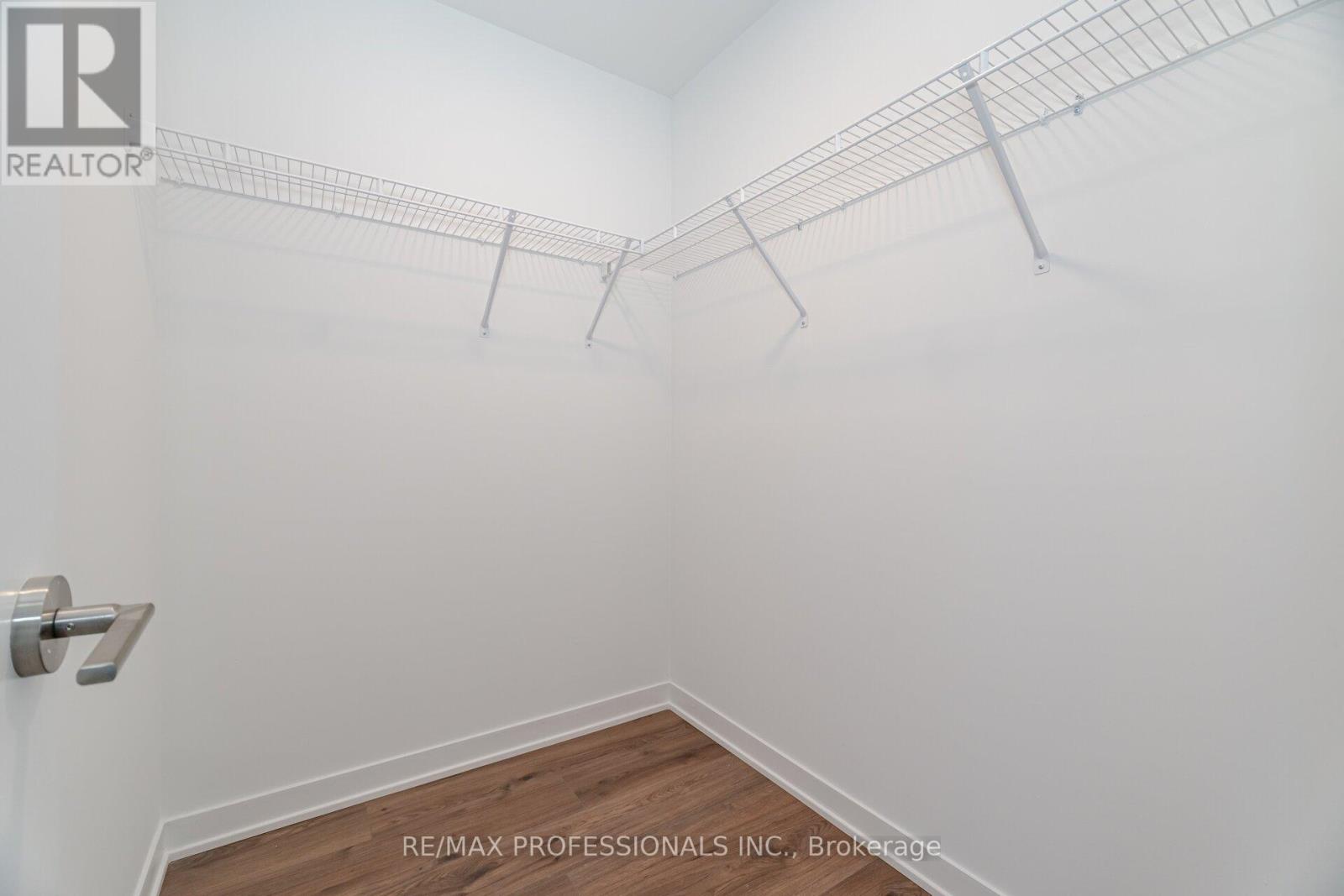 603 - 395 Dundas Street W, Oakville, Ontario  L6M 5R8 - Photo 19 - W12410784