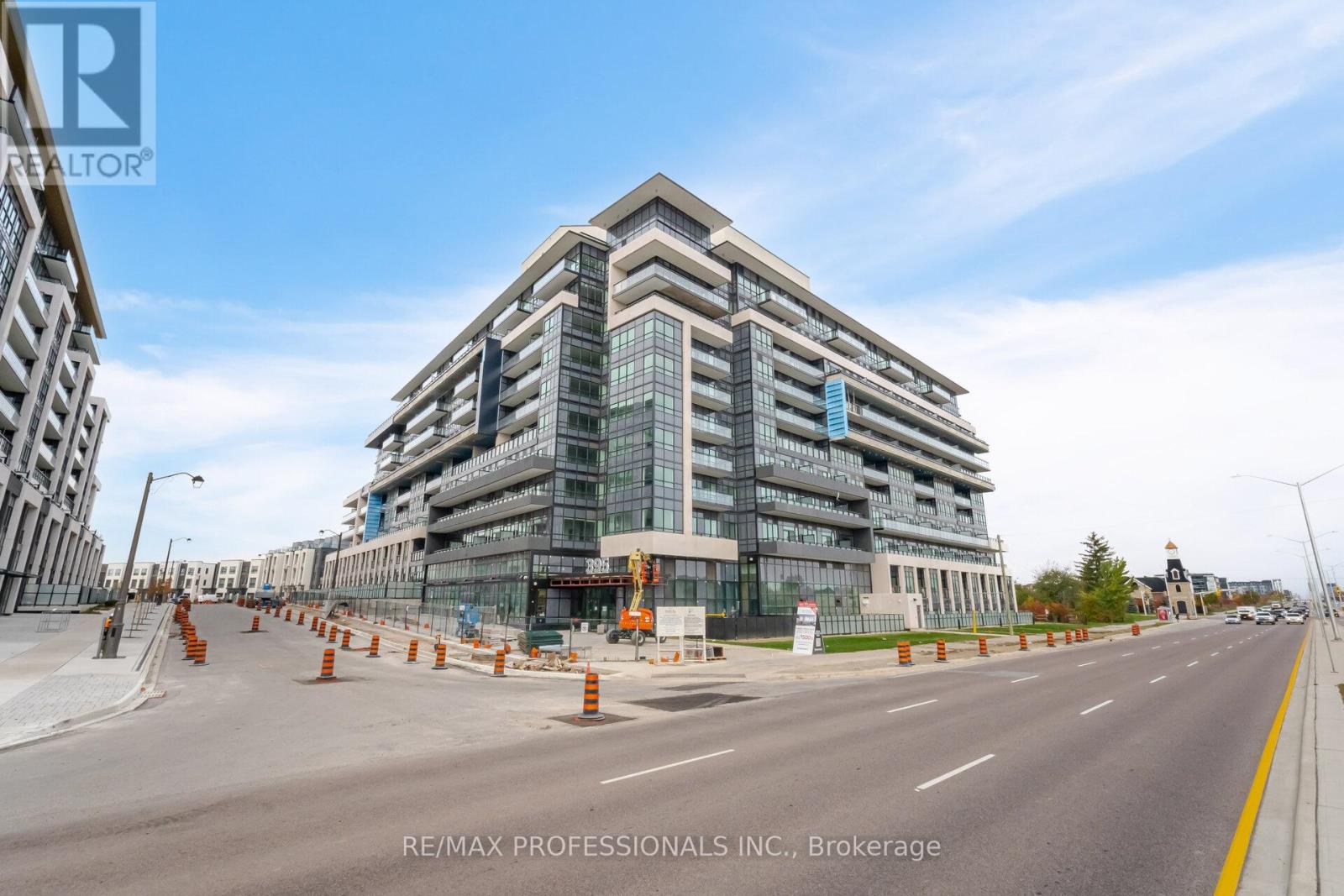 603 - 395 Dundas Street W, Oakville, Ontario  L6M 5R8 - Photo 37 - W12410784