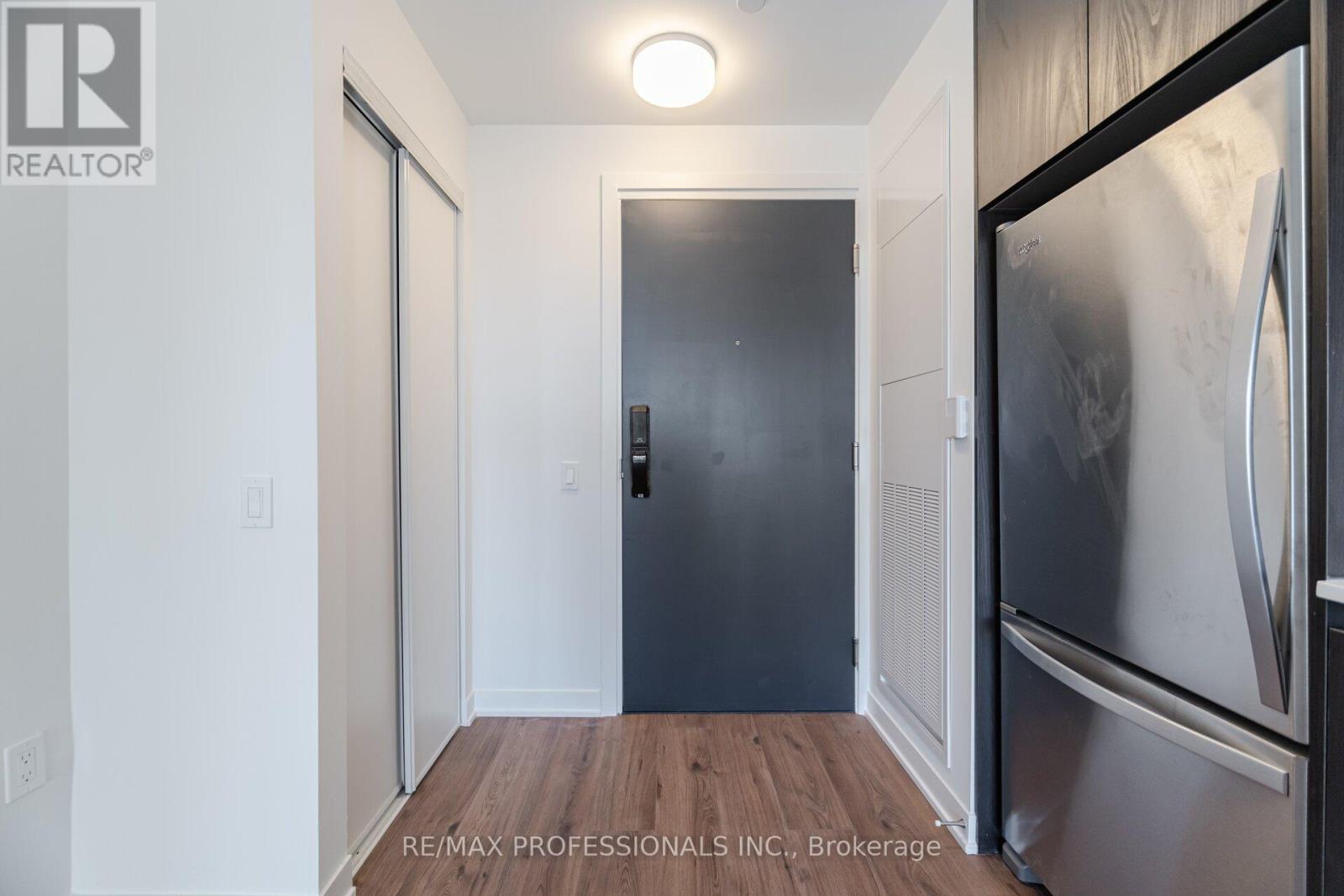603 - 395 Dundas Street W, Oakville, Ontario  L6M 5R8 - Photo 6 - W12410784