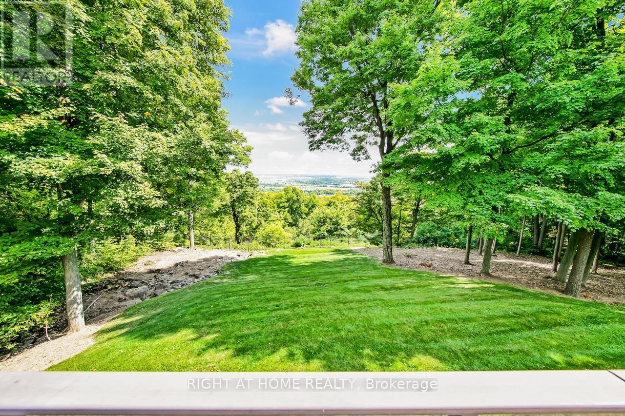 7171 Appleby Line, Milton, Ontario  L9T 2Y1 - Photo 17 - W12410796