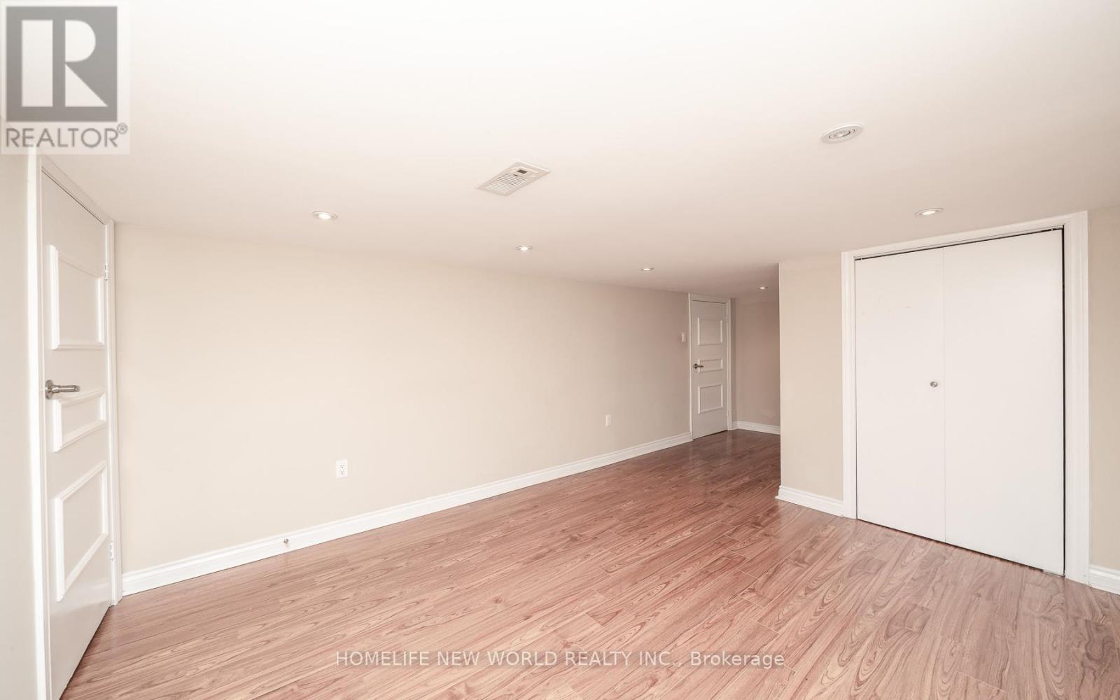 308 Sentinel Road, Toronto, Ontario  M3J 1T8 - Photo 31 - W12410806