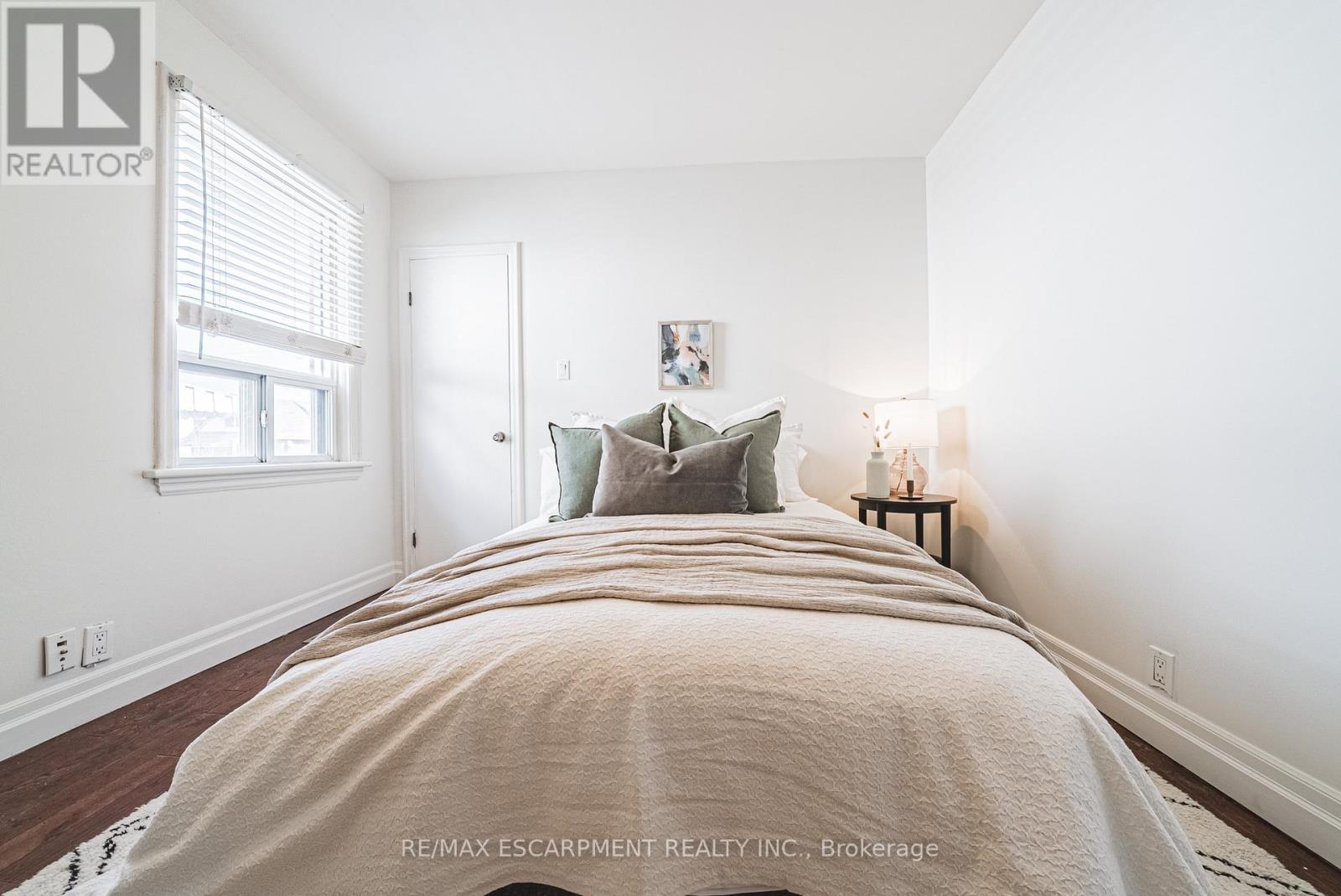 212 Rodgers Road, Hamilton, Ontario  L8K 3C4 - Photo 20 - X12410764