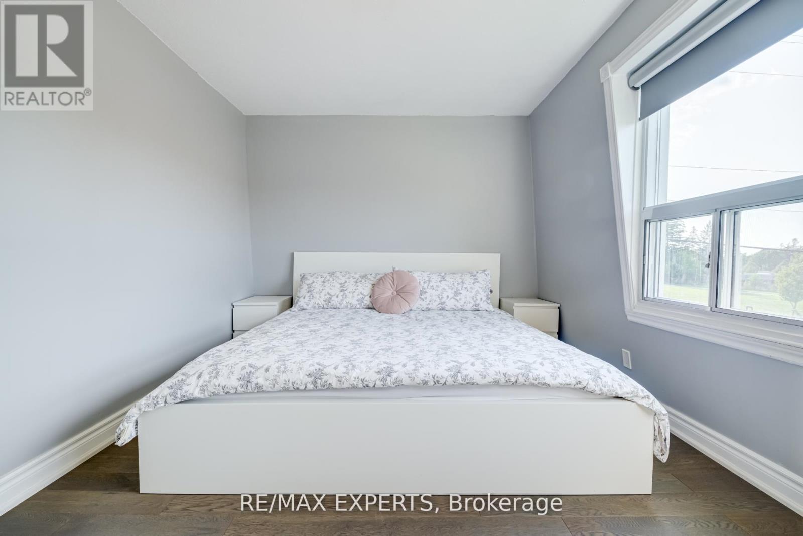 J - 766 Walter Street, Cambridge, Ontario  N3H 4P3 - Photo 10 - X12410776