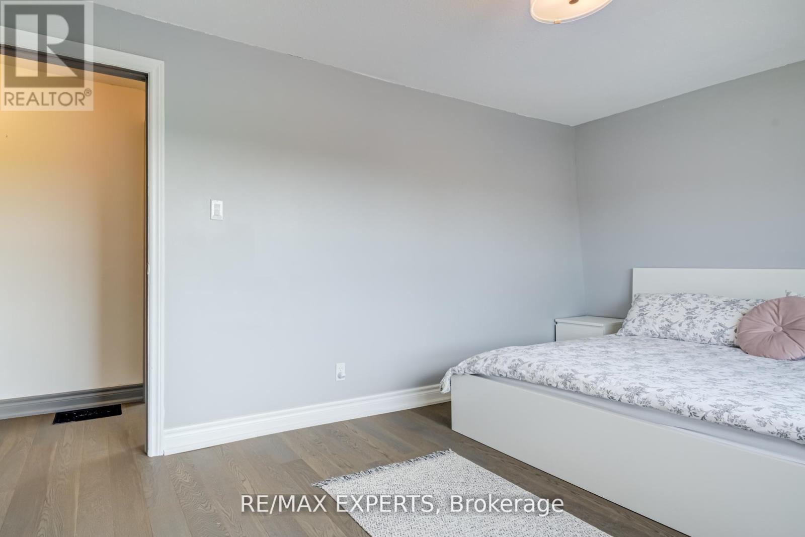 J - 766 Walter Street, Cambridge, Ontario  N3H 4P3 - Photo 11 - X12410776