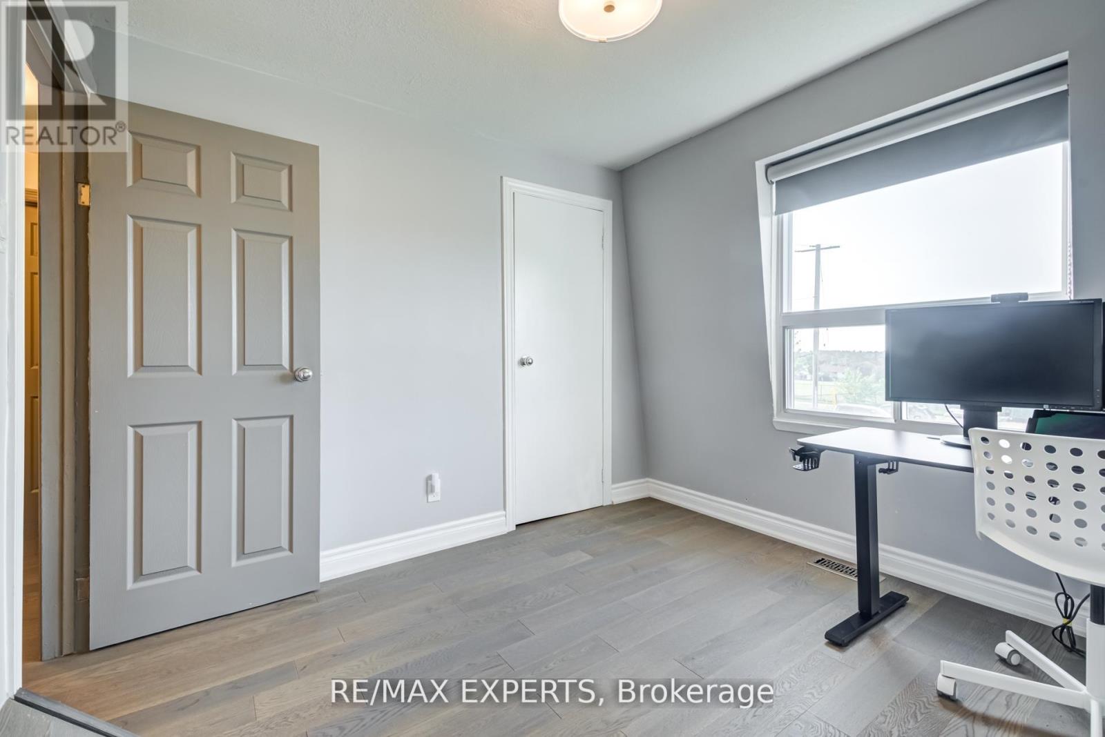 J - 766 Walter Street, Cambridge, Ontario  N3H 4P3 - Photo 14 - X12410776
