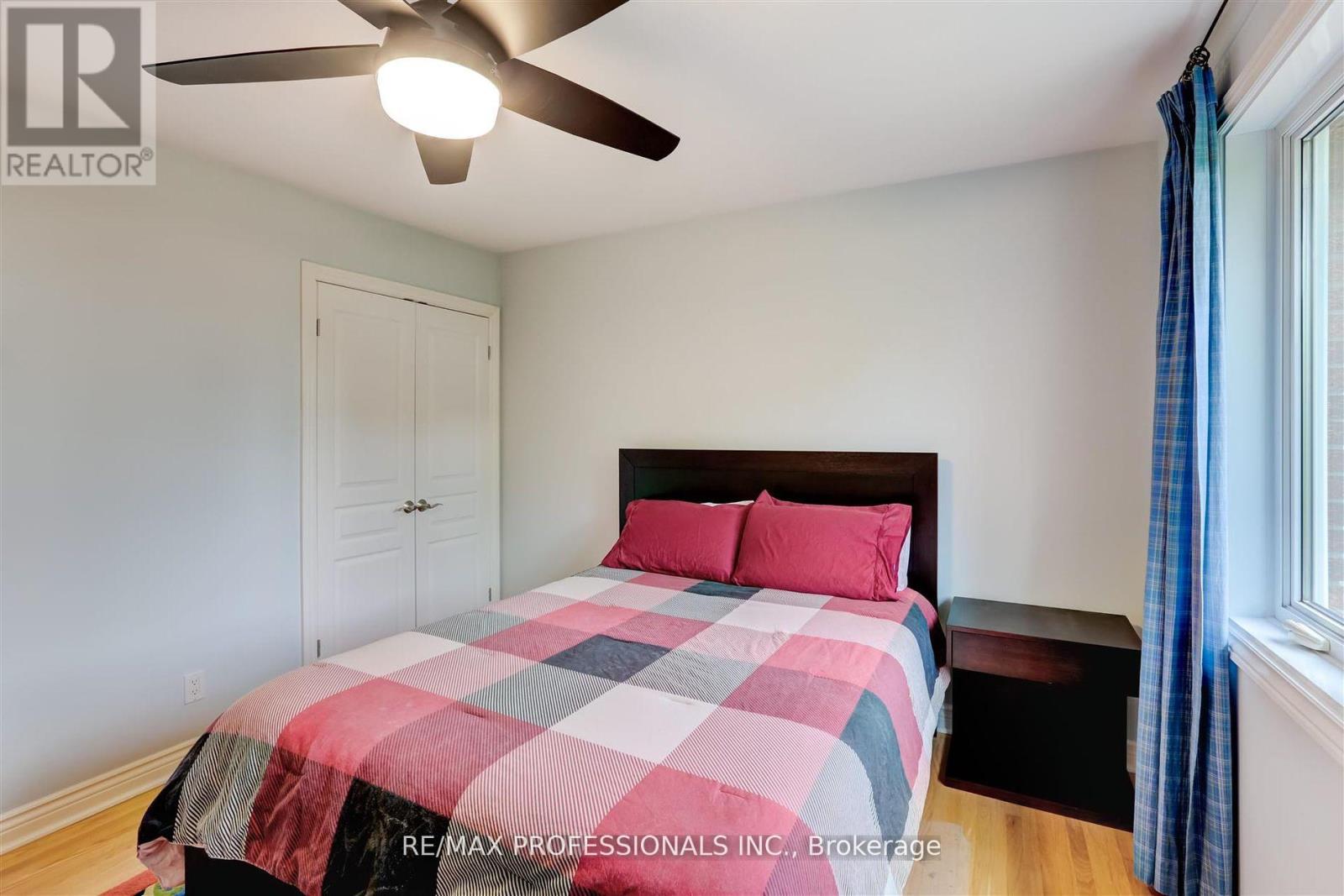 30 Tobruk Crescent, Toronto, Ontario  M2M 3B4 - Photo 17 - C12410834