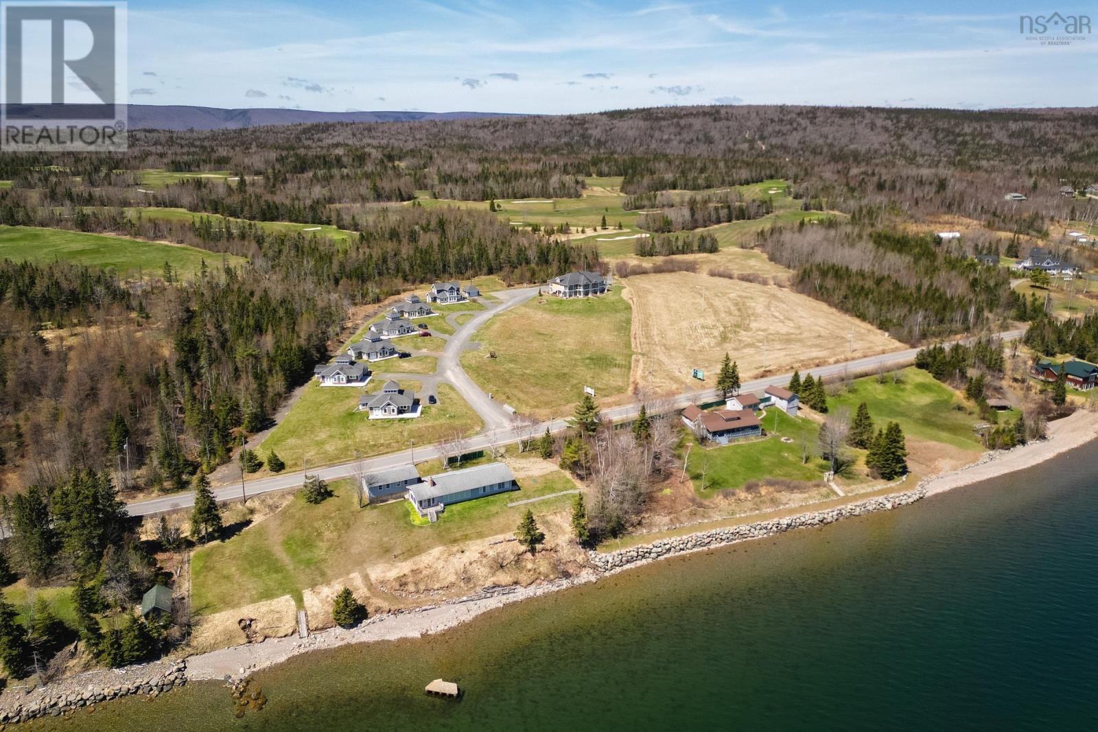 7 Bell Bay Way, Baddeck, Nova Scotia  B0C 1H0 - Photo 3 - 202523621