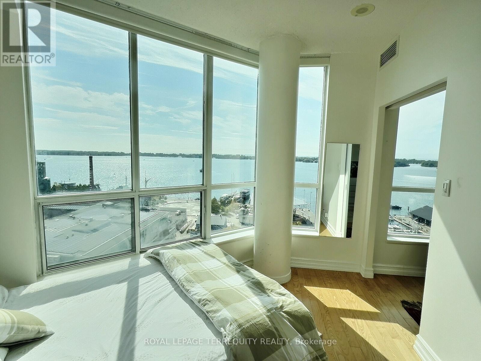 1818 - 230 Queens Quay W, Toronto (Waterfront Communities), Ontario  M5J 2Y7 - Photo 10 - C12407895
