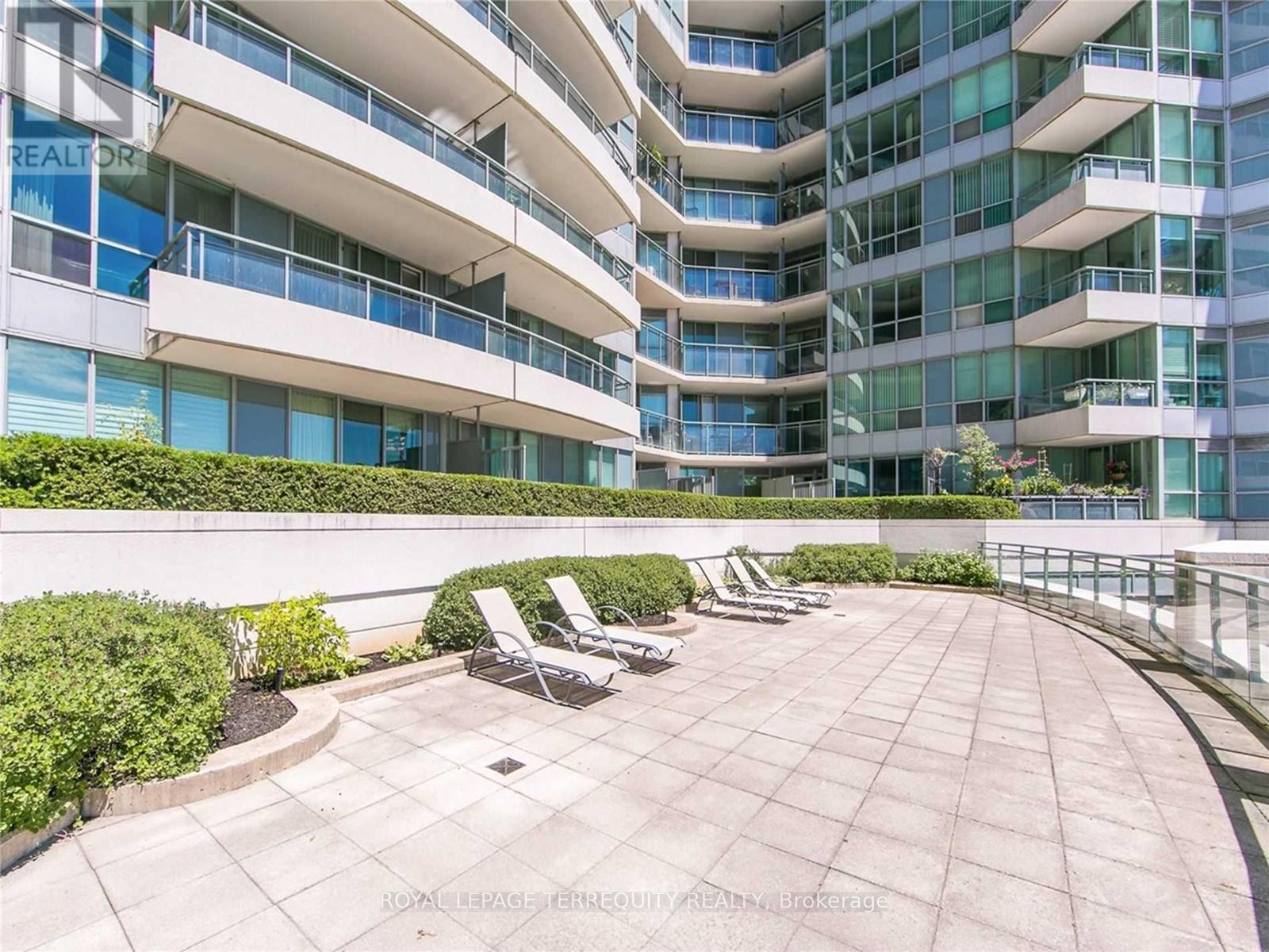 1818 - 230 Queens Quay W, Toronto (Waterfront Communities), Ontario  M5J 2Y7 - Photo 20 - C12407895